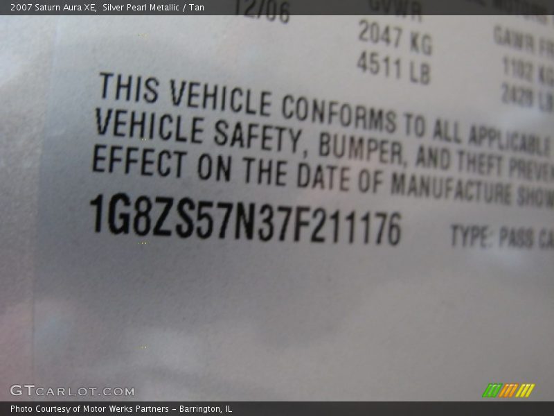Silver Pearl Metallic / Tan 2007 Saturn Aura XE
