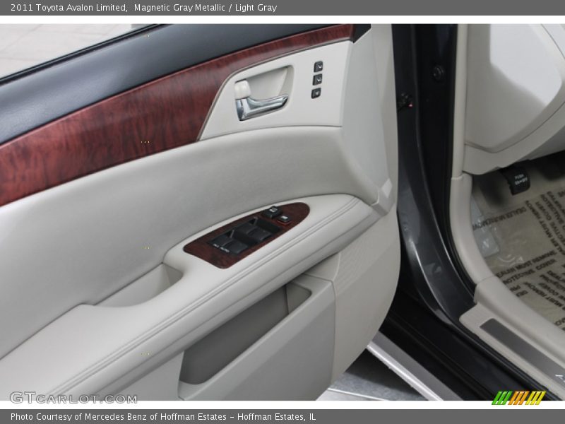 Magnetic Gray Metallic / Light Gray 2011 Toyota Avalon Limited