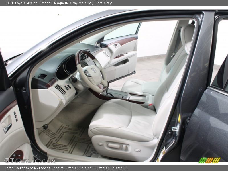 Magnetic Gray Metallic / Light Gray 2011 Toyota Avalon Limited