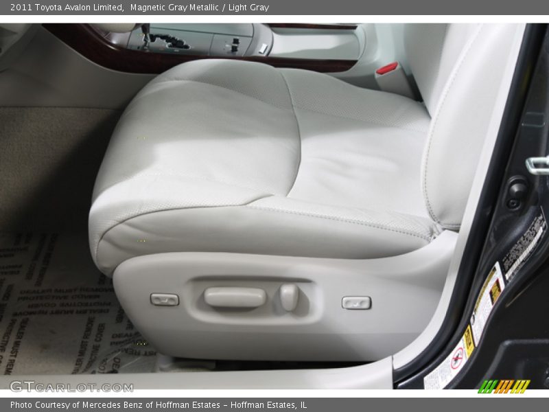 Magnetic Gray Metallic / Light Gray 2011 Toyota Avalon Limited