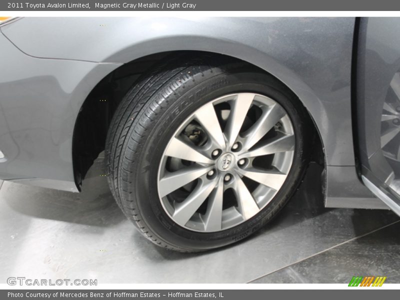 Magnetic Gray Metallic / Light Gray 2011 Toyota Avalon Limited