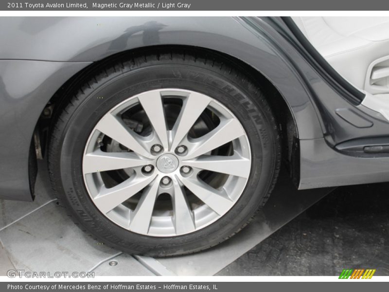 Magnetic Gray Metallic / Light Gray 2011 Toyota Avalon Limited