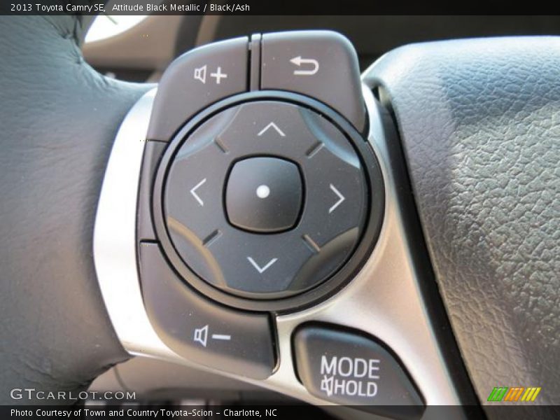 Attitude Black Metallic / Black/Ash 2013 Toyota Camry SE
