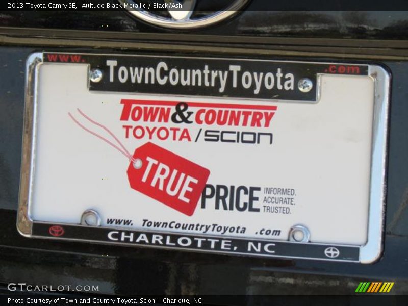 Attitude Black Metallic / Black/Ash 2013 Toyota Camry SE