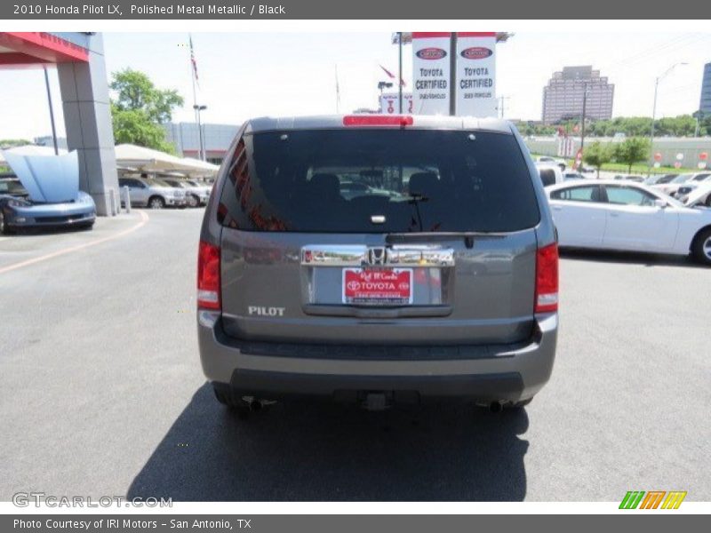 Polished Metal Metallic / Black 2010 Honda Pilot LX