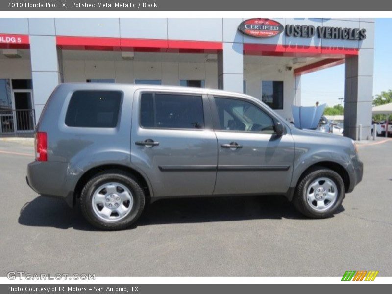 Polished Metal Metallic / Black 2010 Honda Pilot LX