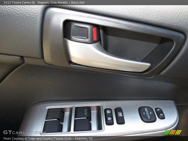 Magnetic Gray Metallic / Black/Ash 2013 Toyota Camry SE