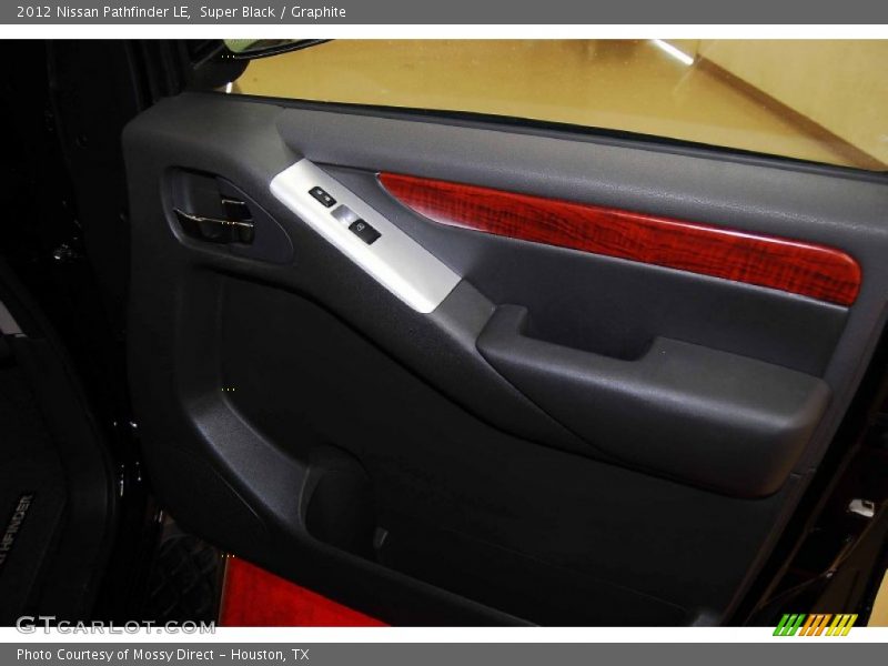 Super Black / Graphite 2012 Nissan Pathfinder LE