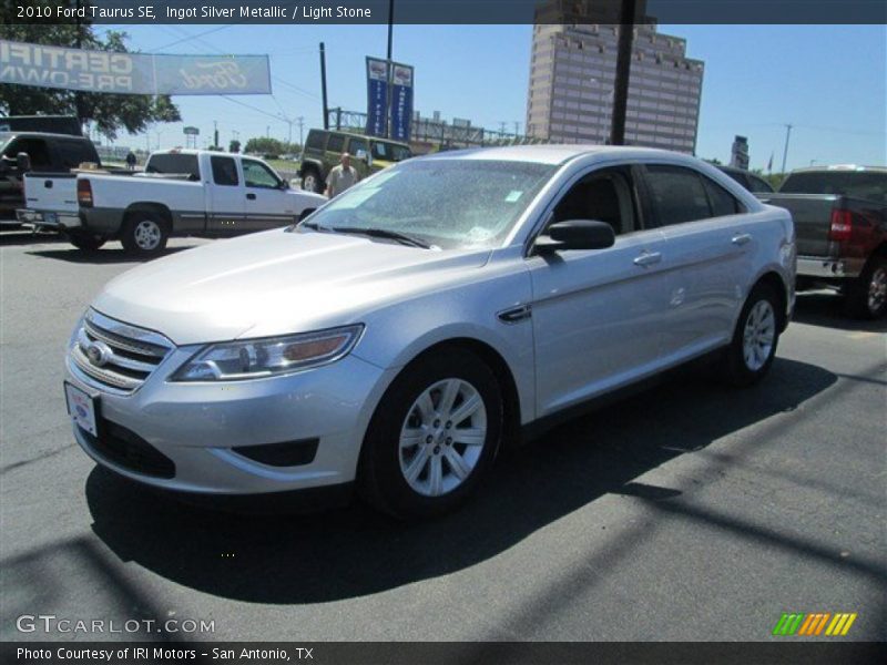 Ingot Silver Metallic / Light Stone 2010 Ford Taurus SE