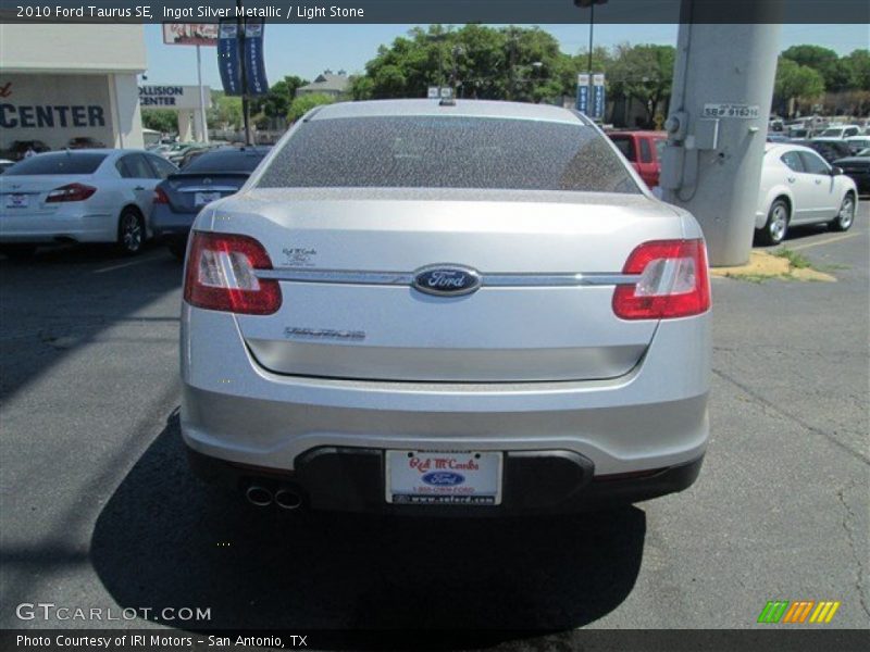 Ingot Silver Metallic / Light Stone 2010 Ford Taurus SE