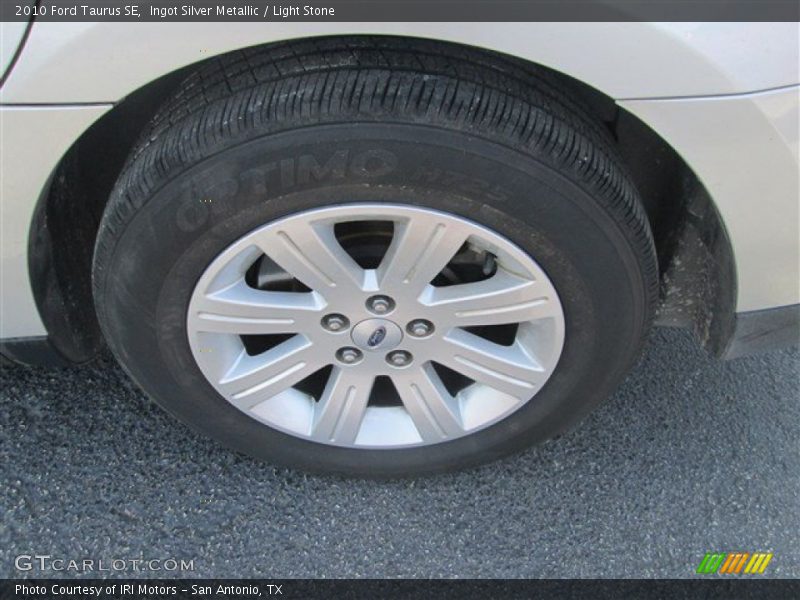 Ingot Silver Metallic / Light Stone 2010 Ford Taurus SE