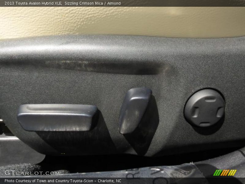 Sizzling Crimson Mica / Almond 2013 Toyota Avalon Hybrid XLE