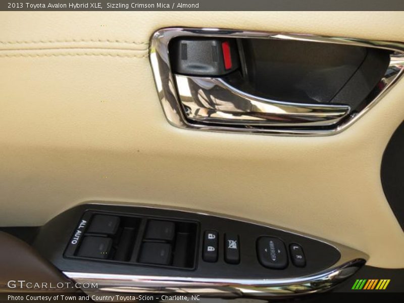 Sizzling Crimson Mica / Almond 2013 Toyota Avalon Hybrid XLE