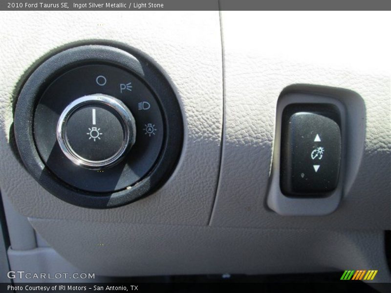 Ingot Silver Metallic / Light Stone 2010 Ford Taurus SE