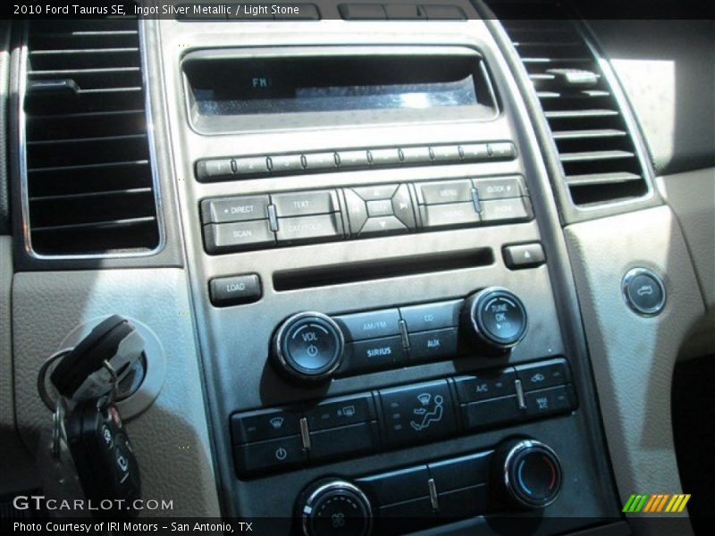 Ingot Silver Metallic / Light Stone 2010 Ford Taurus SE