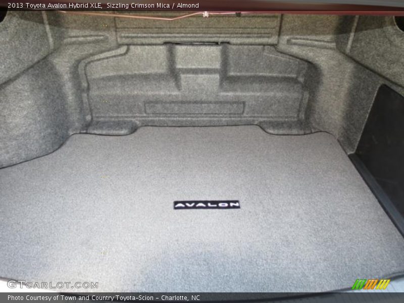 Sizzling Crimson Mica / Almond 2013 Toyota Avalon Hybrid XLE