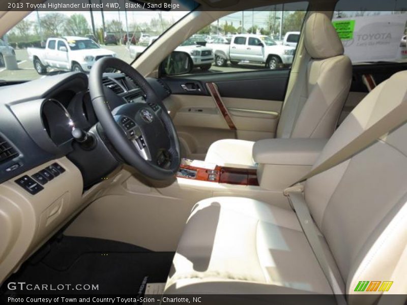 Black / Sand Beige 2013 Toyota Highlander Limited 4WD