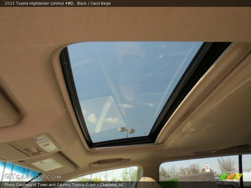 Black / Sand Beige 2013 Toyota Highlander Limited 4WD