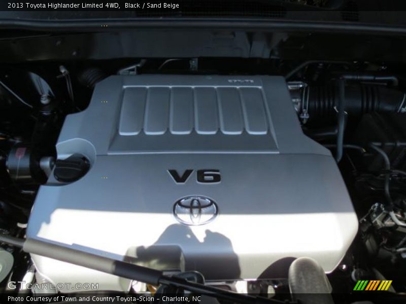 Black / Sand Beige 2013 Toyota Highlander Limited 4WD