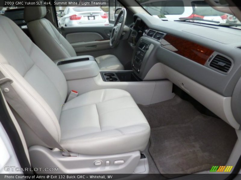 Summit White / Light Titanium 2009 GMC Yukon SLT 4x4