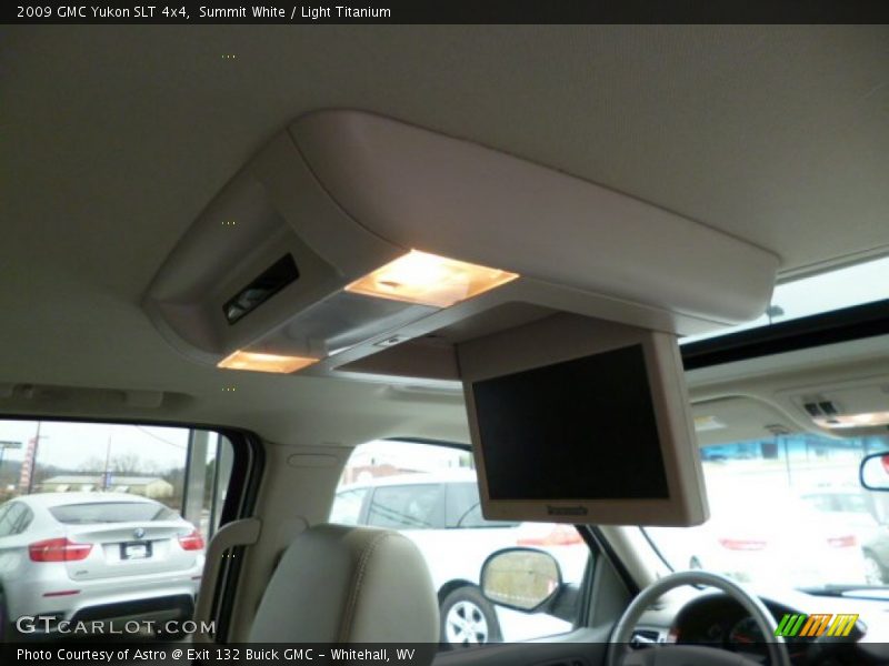 Summit White / Light Titanium 2009 GMC Yukon SLT 4x4