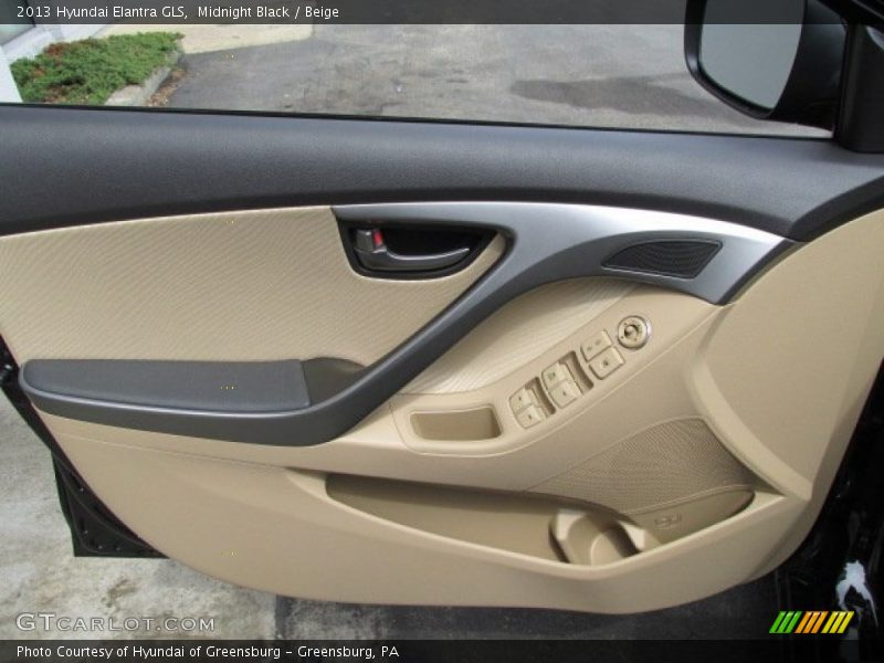 Midnight Black / Beige 2013 Hyundai Elantra GLS