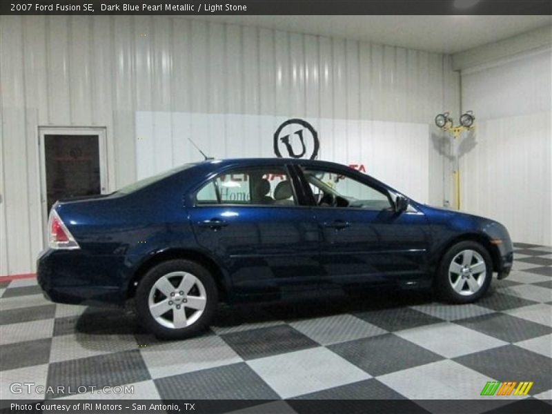 Dark Blue Pearl Metallic / Light Stone 2007 Ford Fusion SE