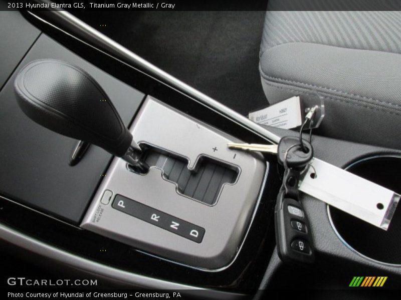 Titanium Gray Metallic / Gray 2013 Hyundai Elantra GLS