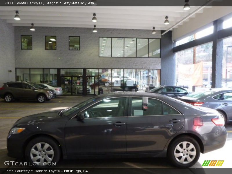Magnetic Gray Metallic / Ash 2011 Toyota Camry LE