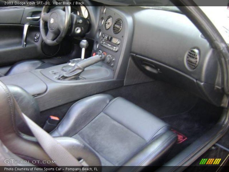 Viper Black / Black 2003 Dodge Viper SRT-10