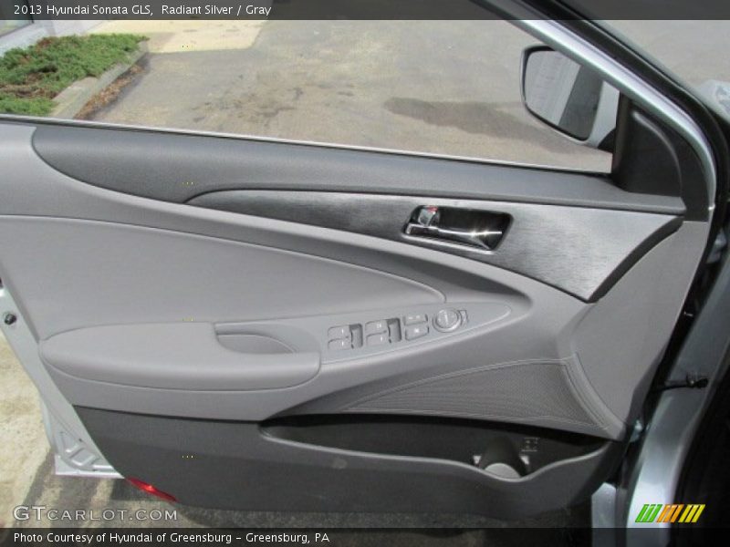 Radiant Silver / Gray 2013 Hyundai Sonata GLS