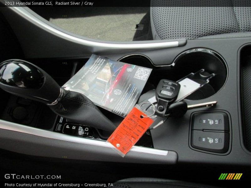Radiant Silver / Gray 2013 Hyundai Sonata GLS