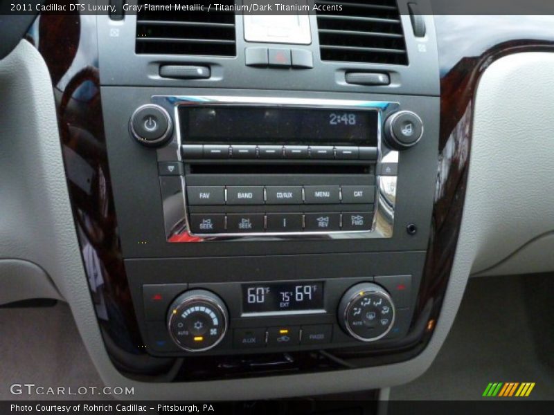 Gray Flannel Metallic / Titanium/Dark Titanium Accents 2011 Cadillac DTS Luxury