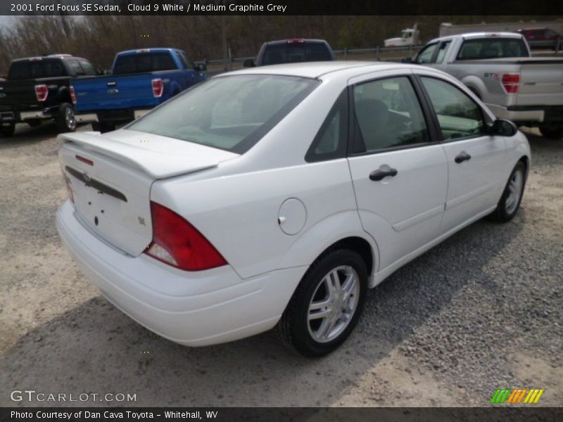 Cloud 9 White / Medium Graphite Grey 2001 Ford Focus SE Sedan