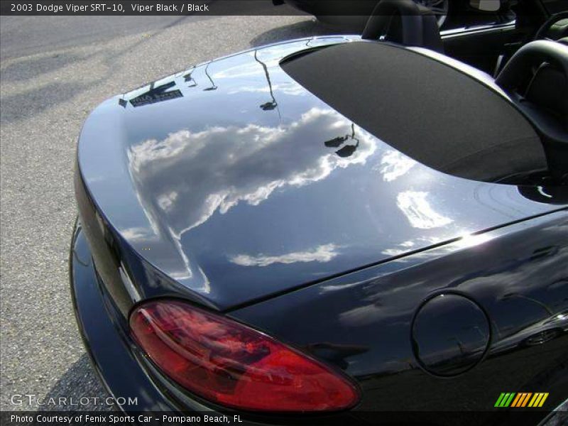 Viper Black / Black 2003 Dodge Viper SRT-10