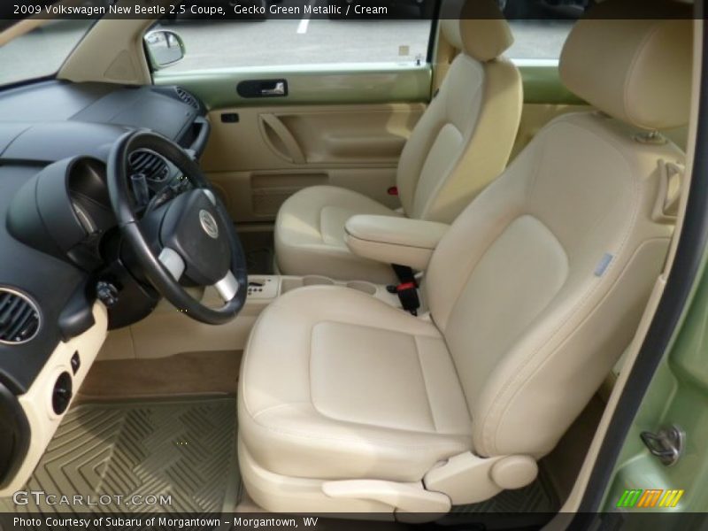 Gecko Green Metallic / Cream 2009 Volkswagen New Beetle 2.5 Coupe