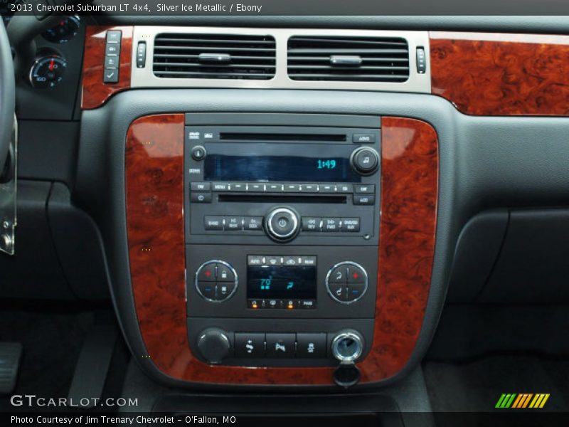 Silver Ice Metallic / Ebony 2013 Chevrolet Suburban LT 4x4