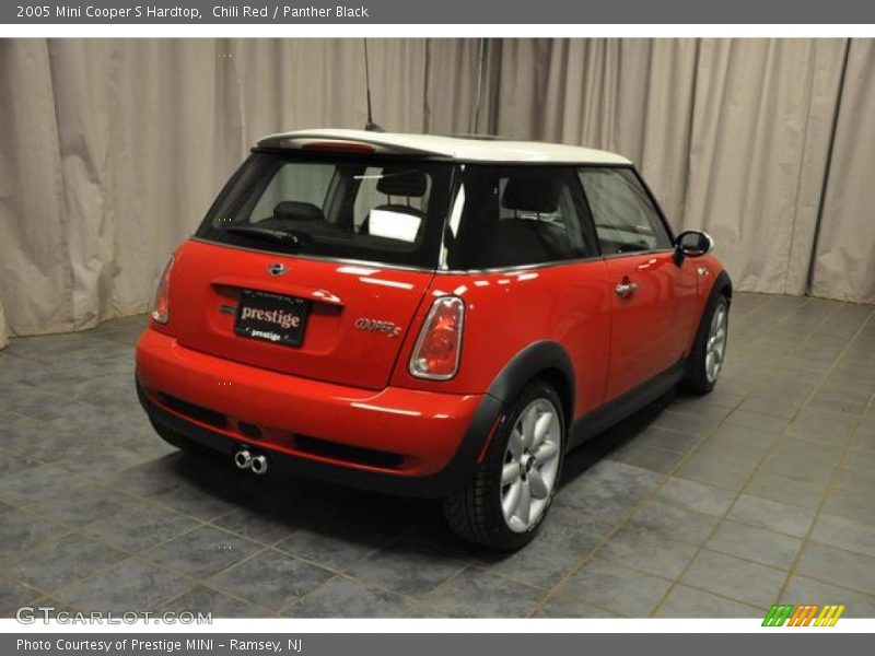Chili Red / Panther Black 2005 Mini Cooper S Hardtop