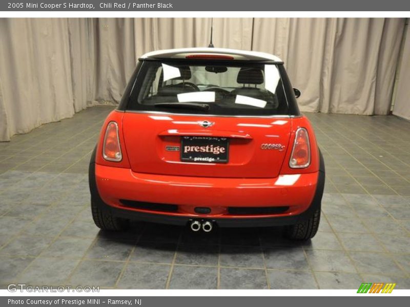 Chili Red / Panther Black 2005 Mini Cooper S Hardtop