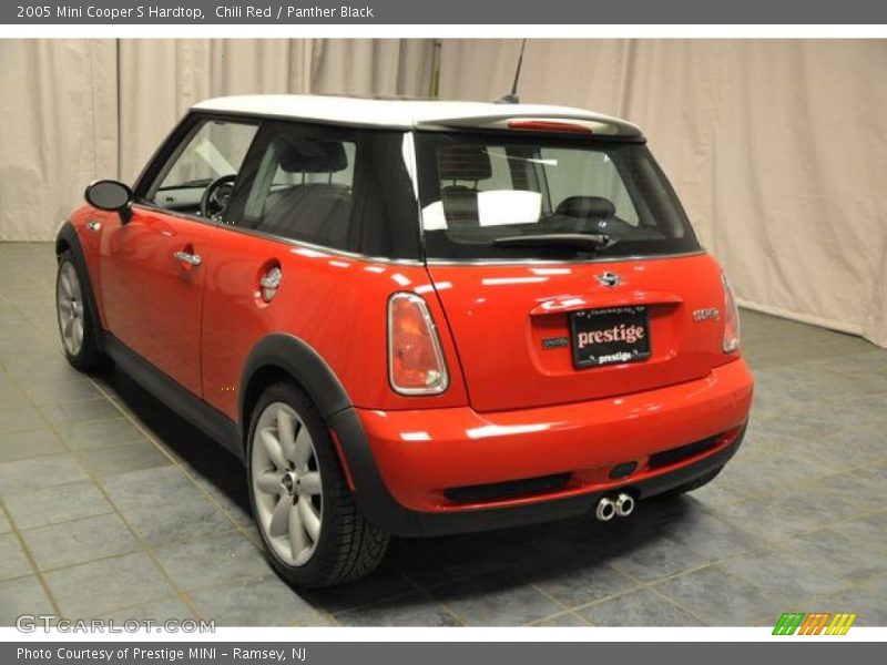 Chili Red / Panther Black 2005 Mini Cooper S Hardtop