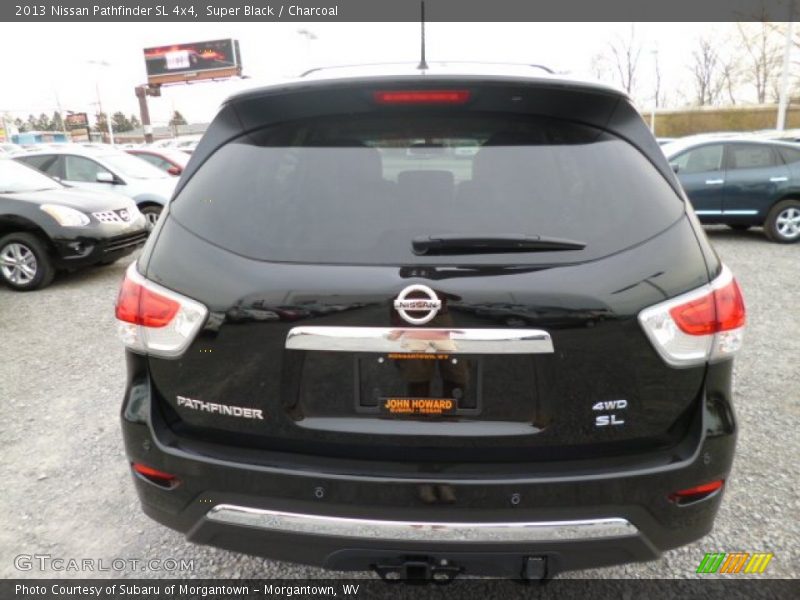 Super Black / Charcoal 2013 Nissan Pathfinder SL 4x4