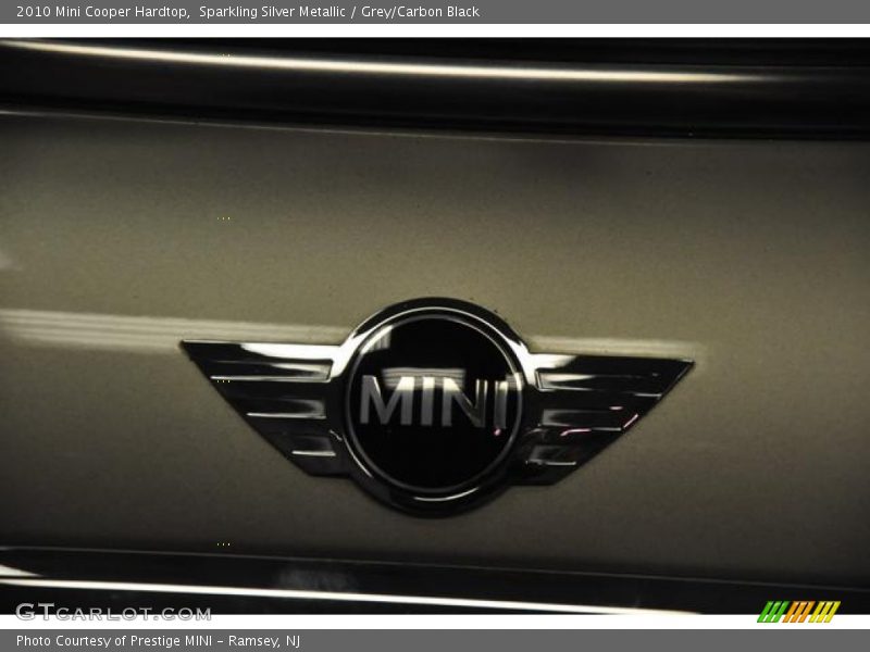 Sparkling Silver Metallic / Grey/Carbon Black 2010 Mini Cooper Hardtop