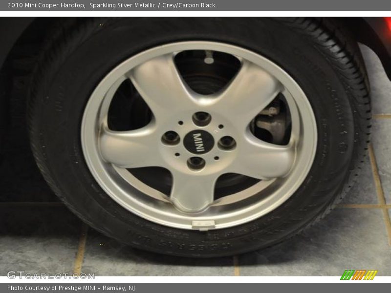 Sparkling Silver Metallic / Grey/Carbon Black 2010 Mini Cooper Hardtop