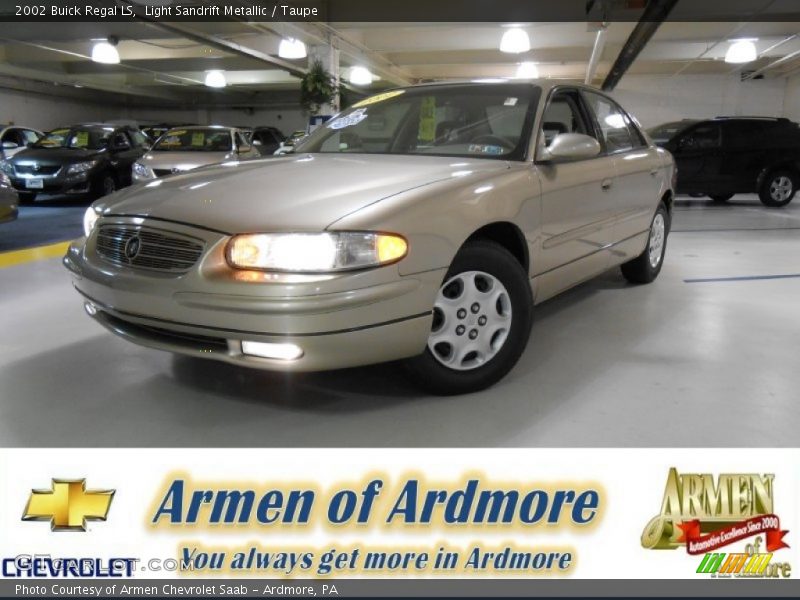 Light Sandrift Metallic / Taupe 2002 Buick Regal LS