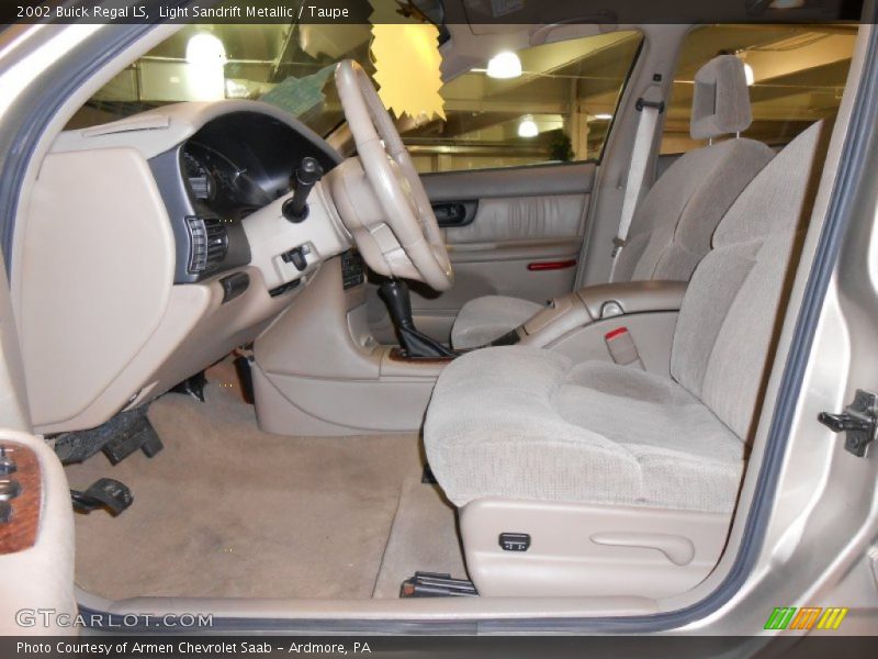  2002 Regal LS Taupe Interior