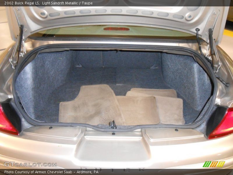  2002 Regal LS Trunk