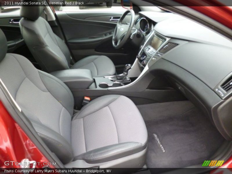 Venetian Red / Black 2011 Hyundai Sonata SE
