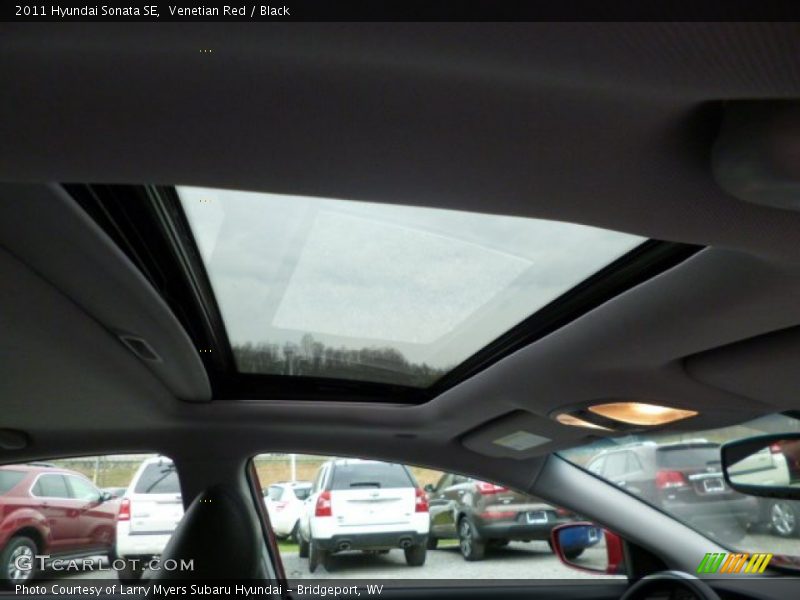Venetian Red / Black 2011 Hyundai Sonata SE