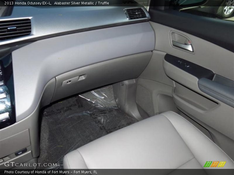 Alabaster Silver Metallic / Truffle 2013 Honda Odyssey EX-L