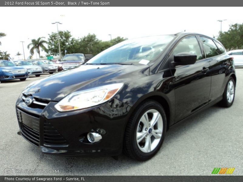Black / Two-Tone Sport 2012 Ford Focus SE Sport 5-Door